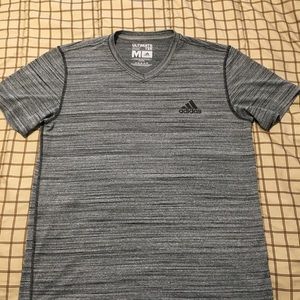 Adidas ULTIMATE Tee Gray DryFit Material